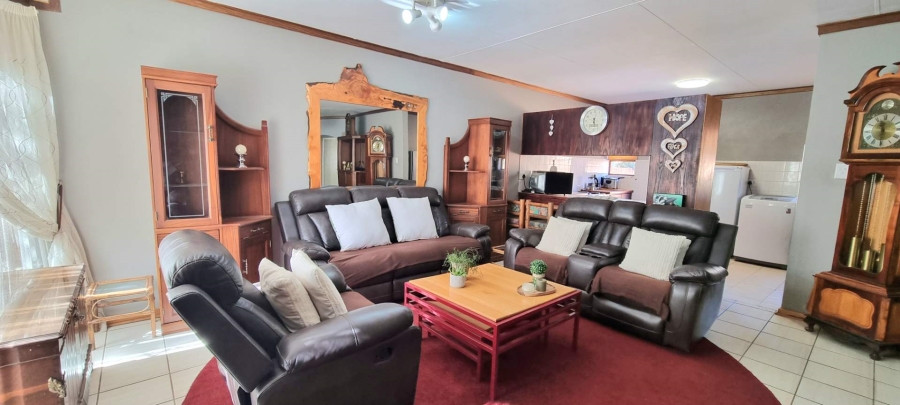 3 Bedroom Property for Sale in Langenhovenpark Free State